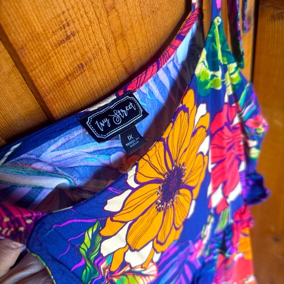 Floral Multicolor Maxi Dress - Picture 4 of 4